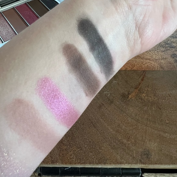 rem beauty Eyeshadow Palette - Picture 6 of 7